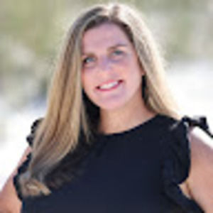 Meet your Posher, Lauria